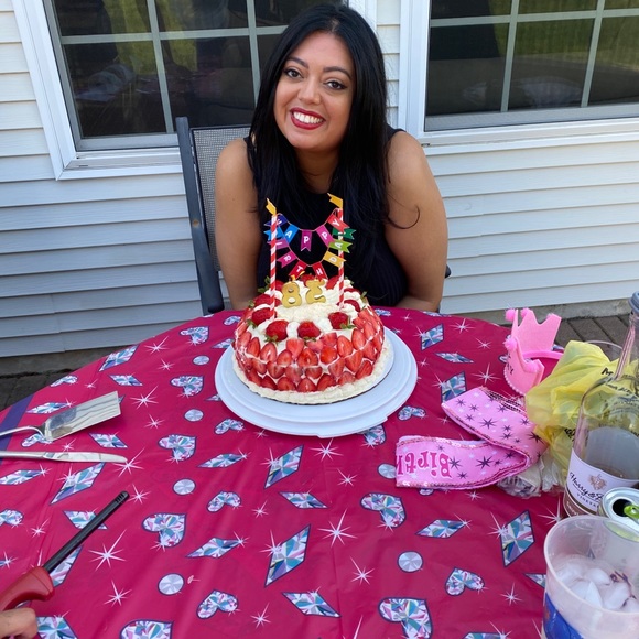 Meet your Posher, Tiffanie - Picture 5 of 5